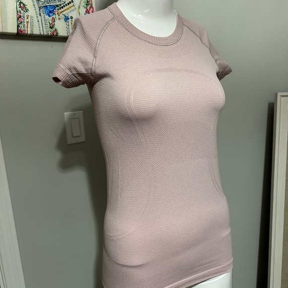 Lululemon Swiftly T-shirt Size 4 - Picture 2 of 5